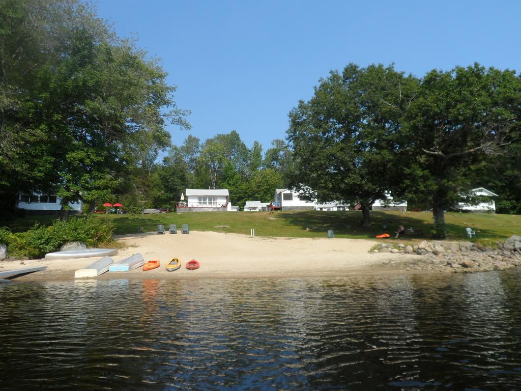 White Oak Motel & Cottages Holderness Bagian luar foto