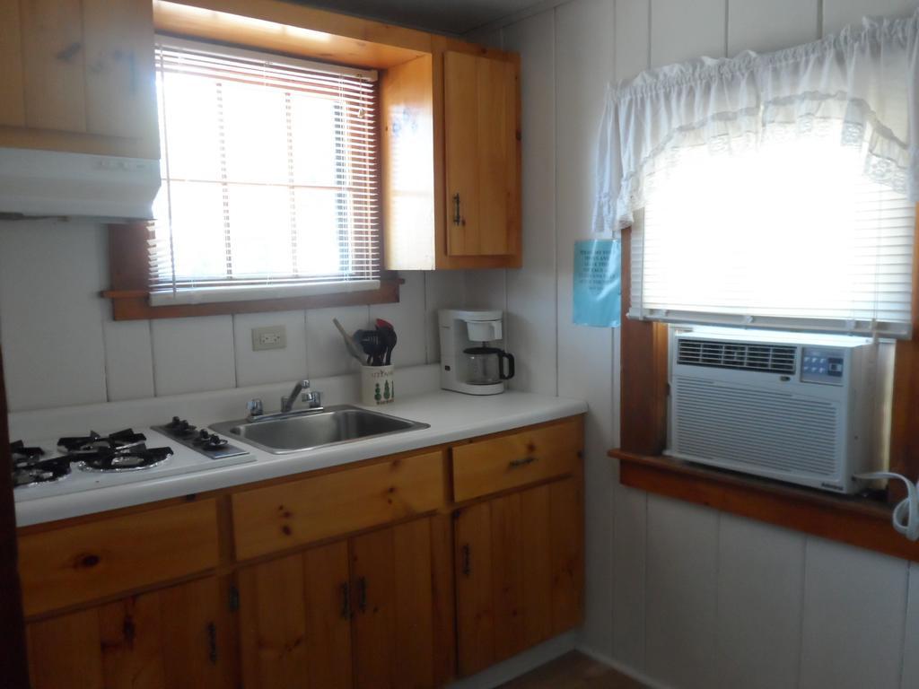 White Oak Motel & Cottages Holderness Ruang foto