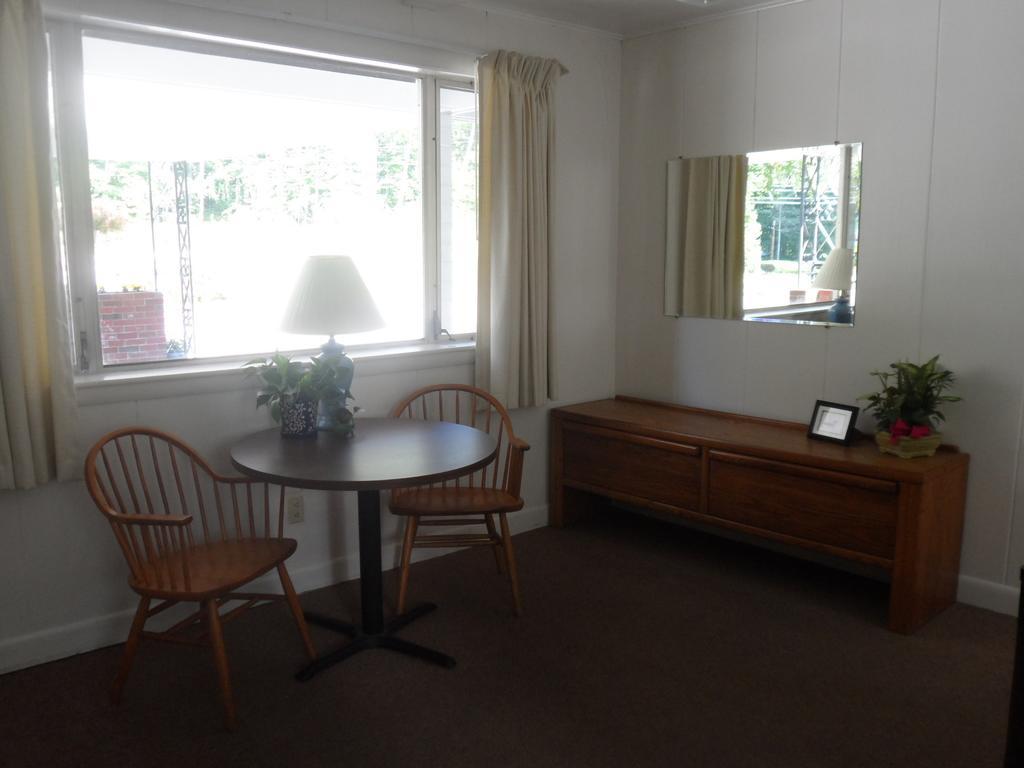 White Oak Motel & Cottages Holderness Ruang foto