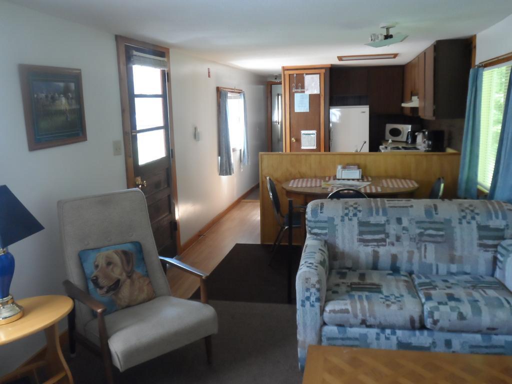 White Oak Motel & Cottages Holderness Ruang foto